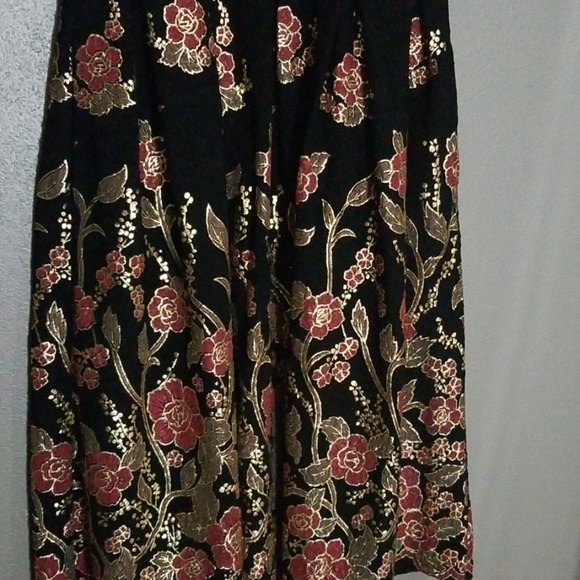 *RARE* LuluRoe Elegant Amelia - S - Picture 3 of 4